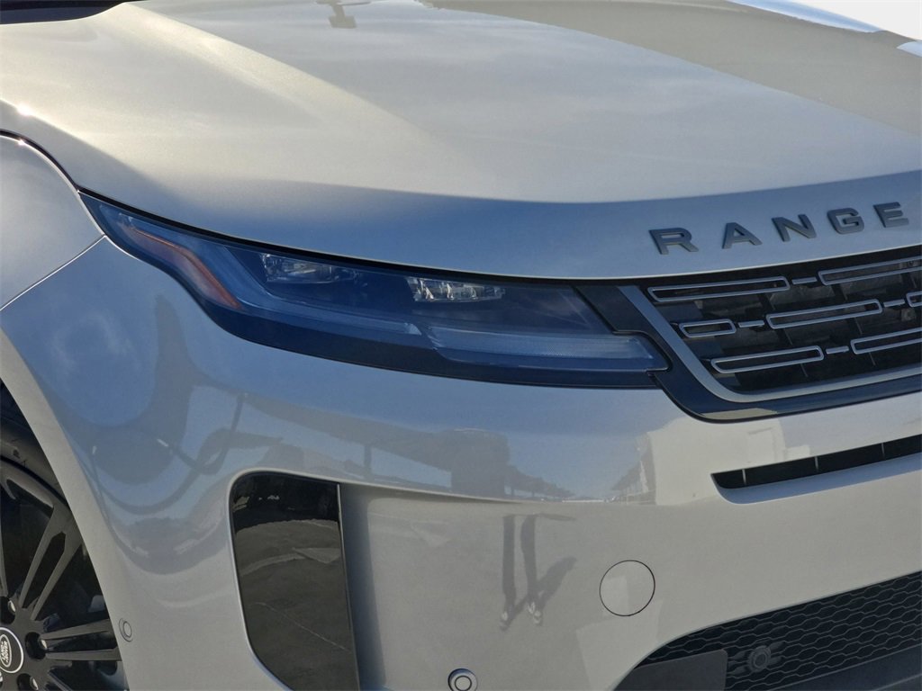 New 2026 Land Rover Range Rover Evoque S image 32
