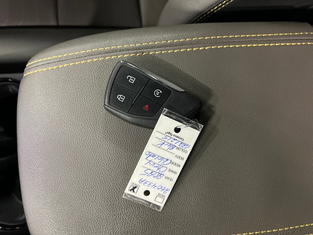 Certified 2025 Chevrolet Colorado ZR2 w/ Technology Package image 29