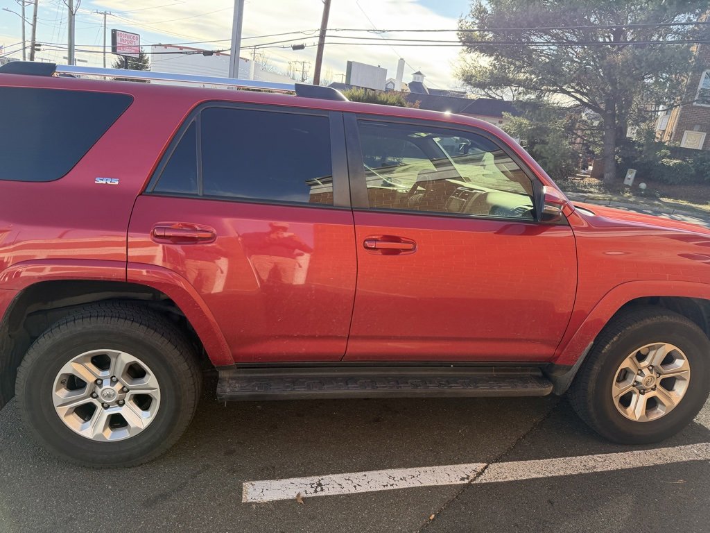 Used 2020 Toyota 4Runner SR5 Premium image 5