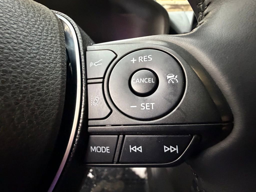 Used 2020 Toyota RAV4 XLE w/ XLE Grade Weather Package image 23