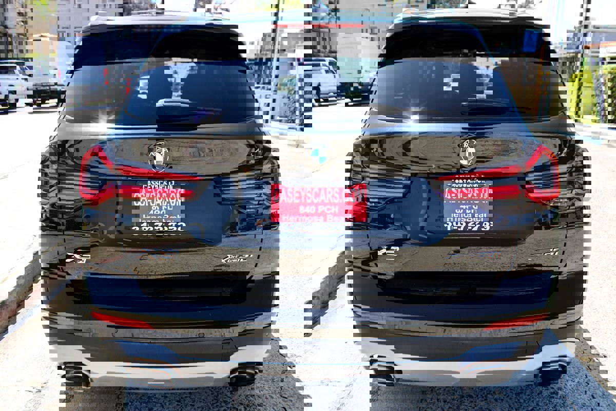 Used 2022 BMW X3 xDrive30i w/ Premium Package 2 image 4