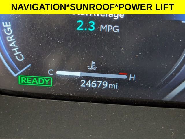 Used 2025 Toyota Crown Signia w/ Advanced Technology Package AWD/4WD image 20