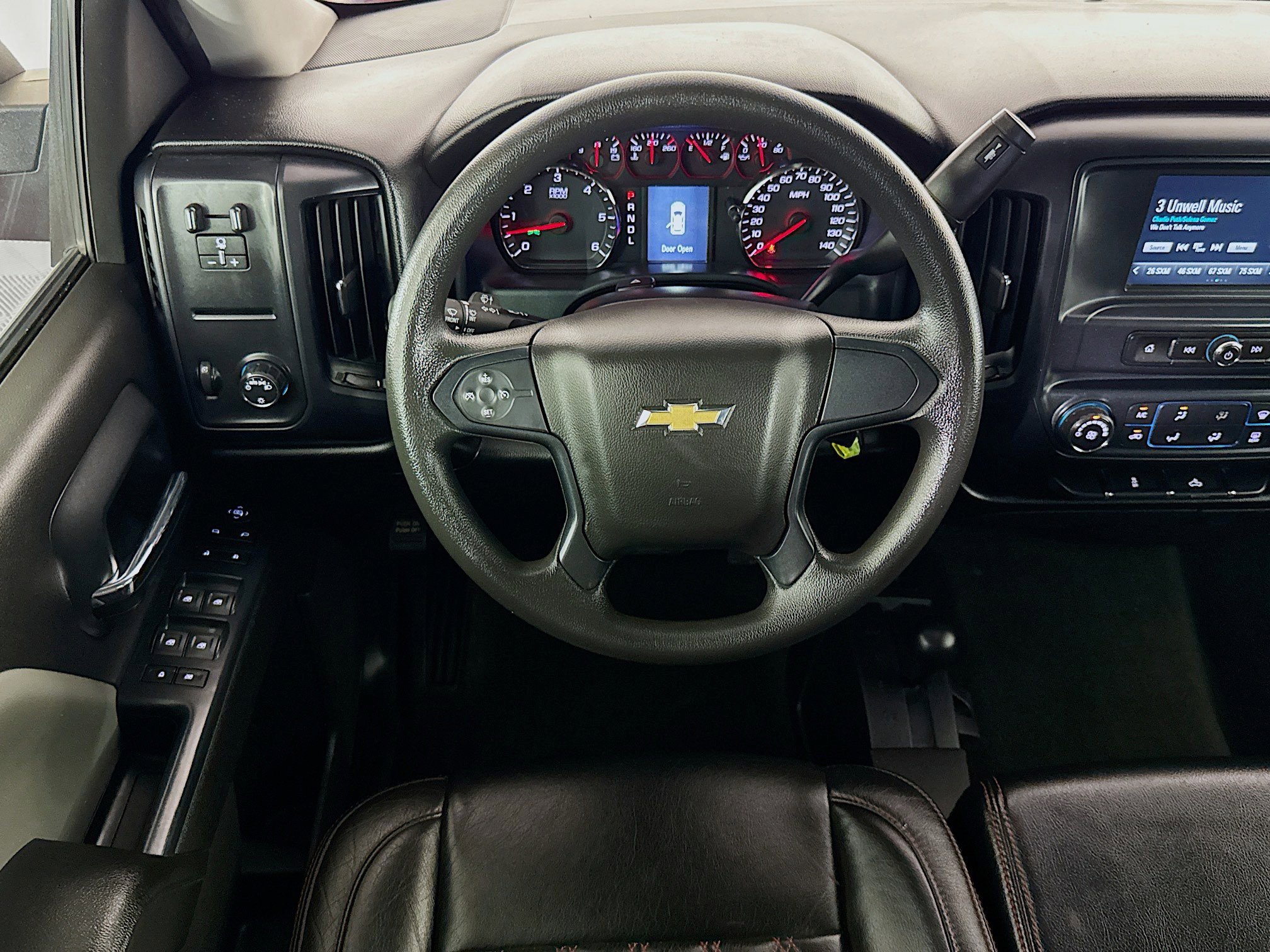 Used 2018 Chevrolet Silverado 1500 Custom w/ Texas Edition AWD/4WD image 15