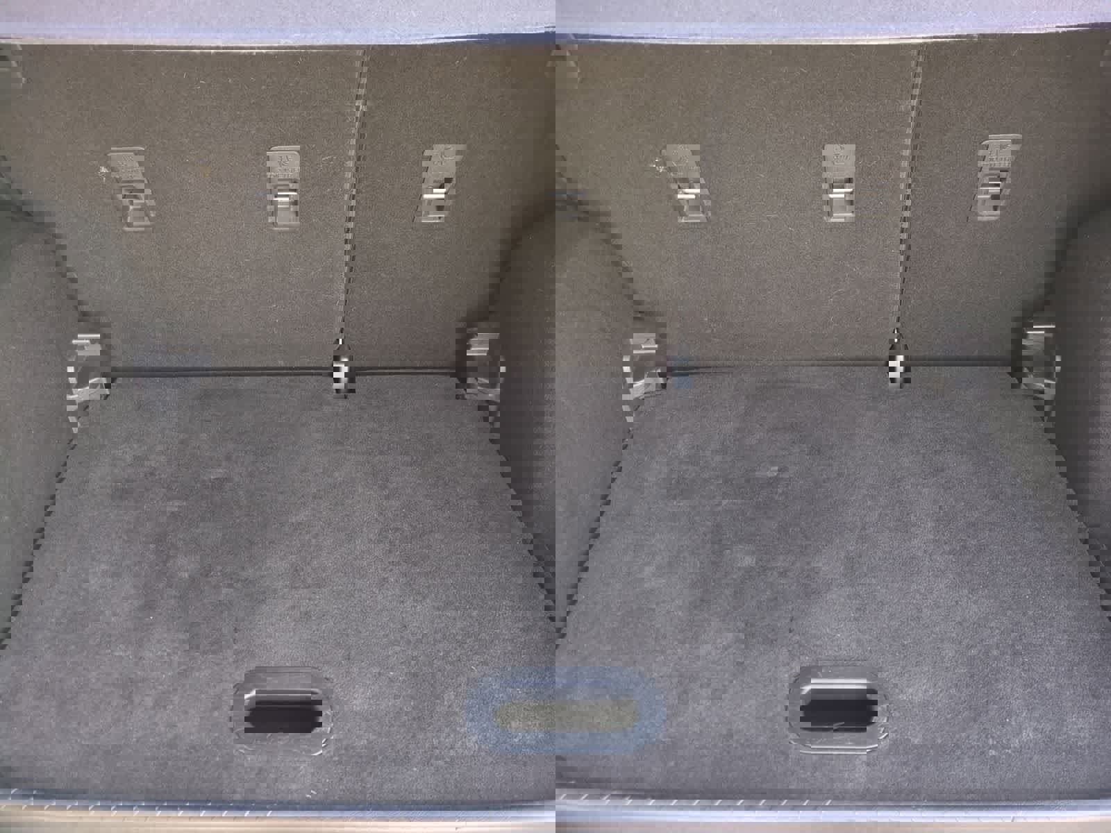 Used 2020 Ford EcoSport SE w/ SE Convenience Package image 35