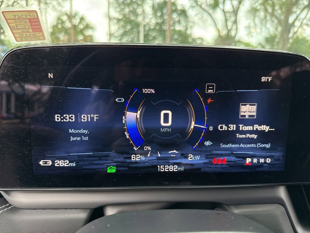 Used 2025 Chevrolet Silverado EV LT AWD/4WD image 39