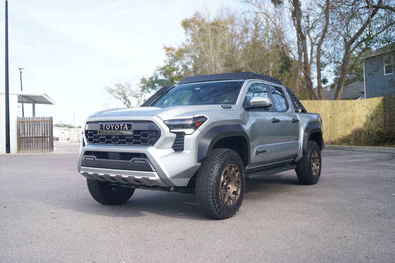 Used 2024 Toyota Tacoma 4x4 Double Cab Hybrid image 9