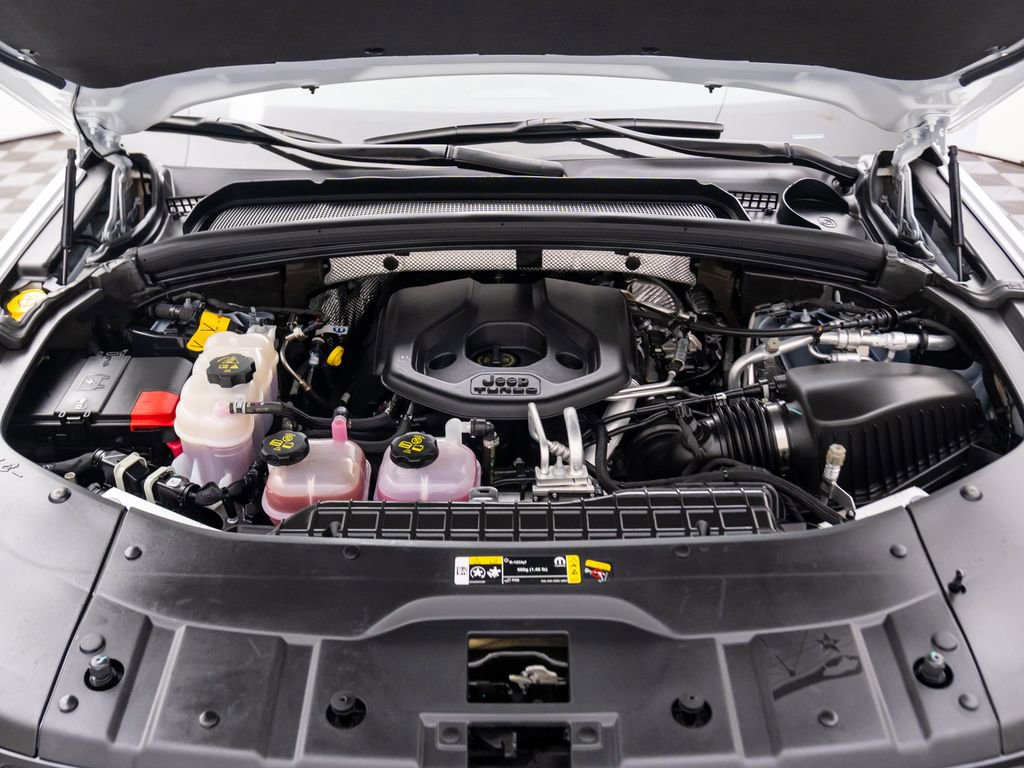 Used 2023 Jeep Grand Cherokee 4WD 4xe w/ MOPAR Finishing Package image 38