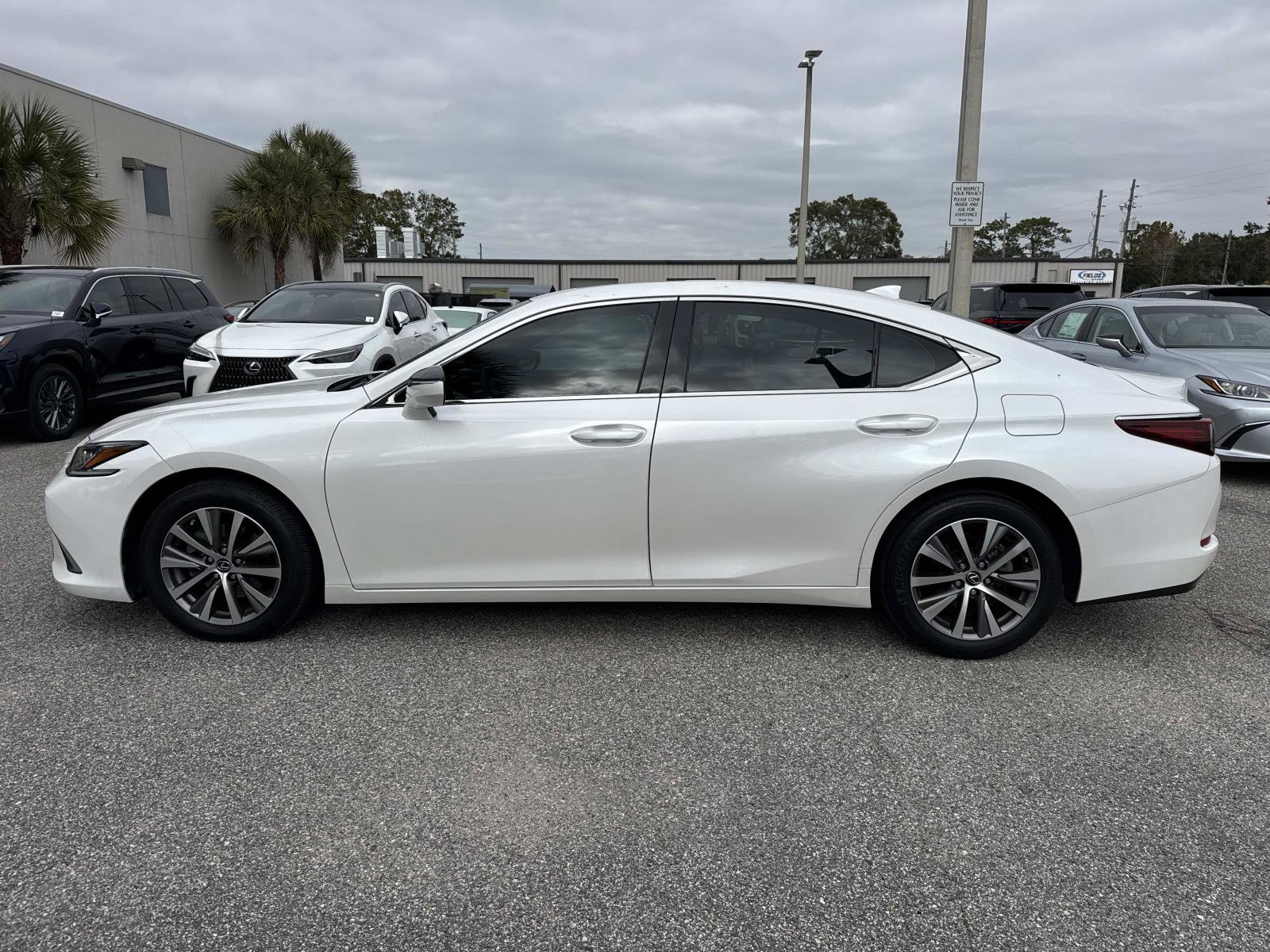 Used 2021 Lexus ES 350 w/ Protection Package (P3) image 6