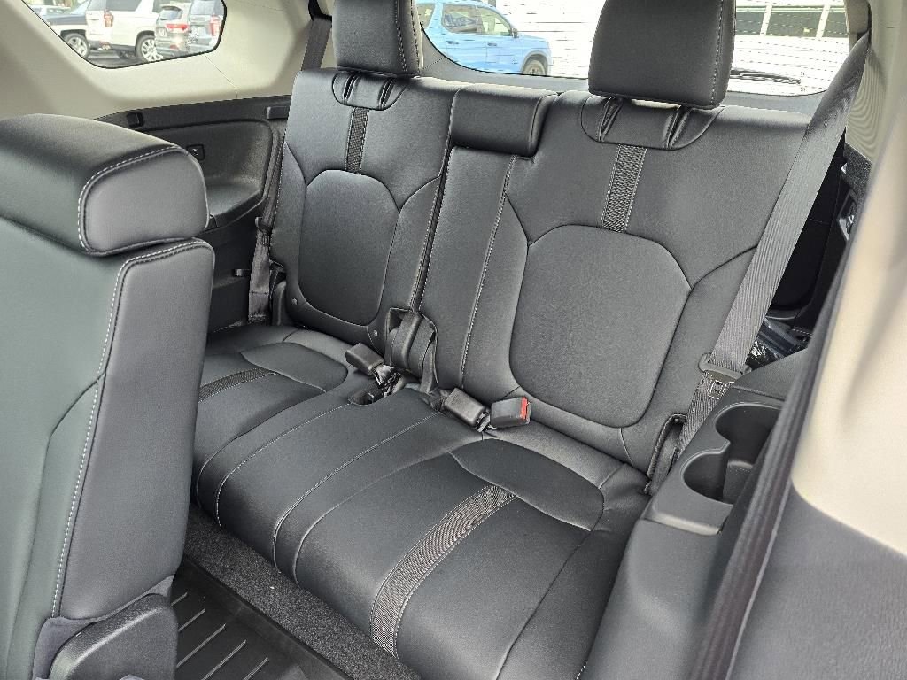 New 2025 Honda Pilot EX-L image 11