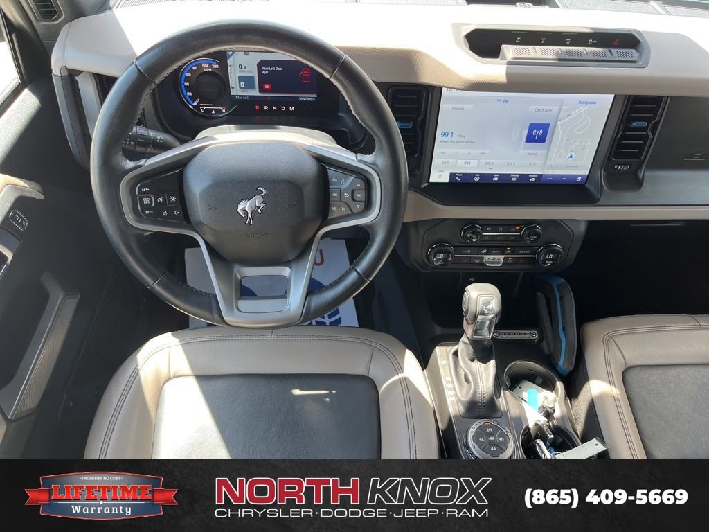Used 2023 Ford Bronco Wildtrak image 11