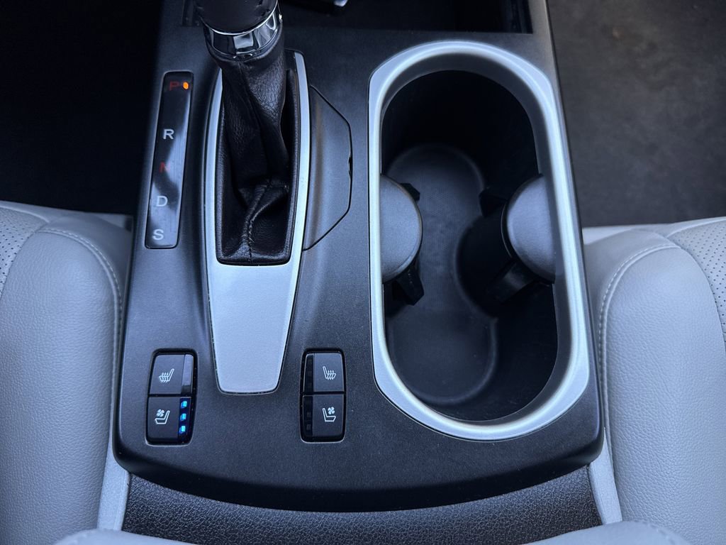 Used 2017 Acura RDX AWD w/ Advance Package image 24