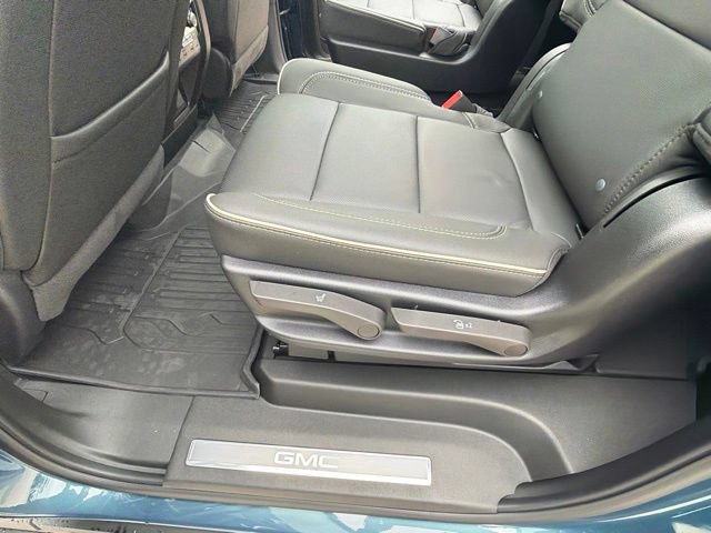 New 2026 GMC Yukon XL Elevation w/ Elevation Premium Package AWD/4WD image 20
