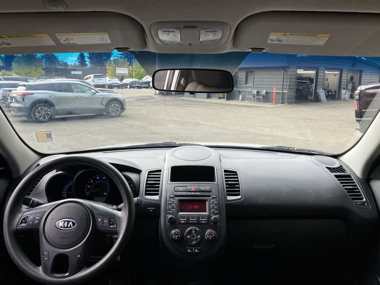 Used 2012 Kia Soul FWD image 13