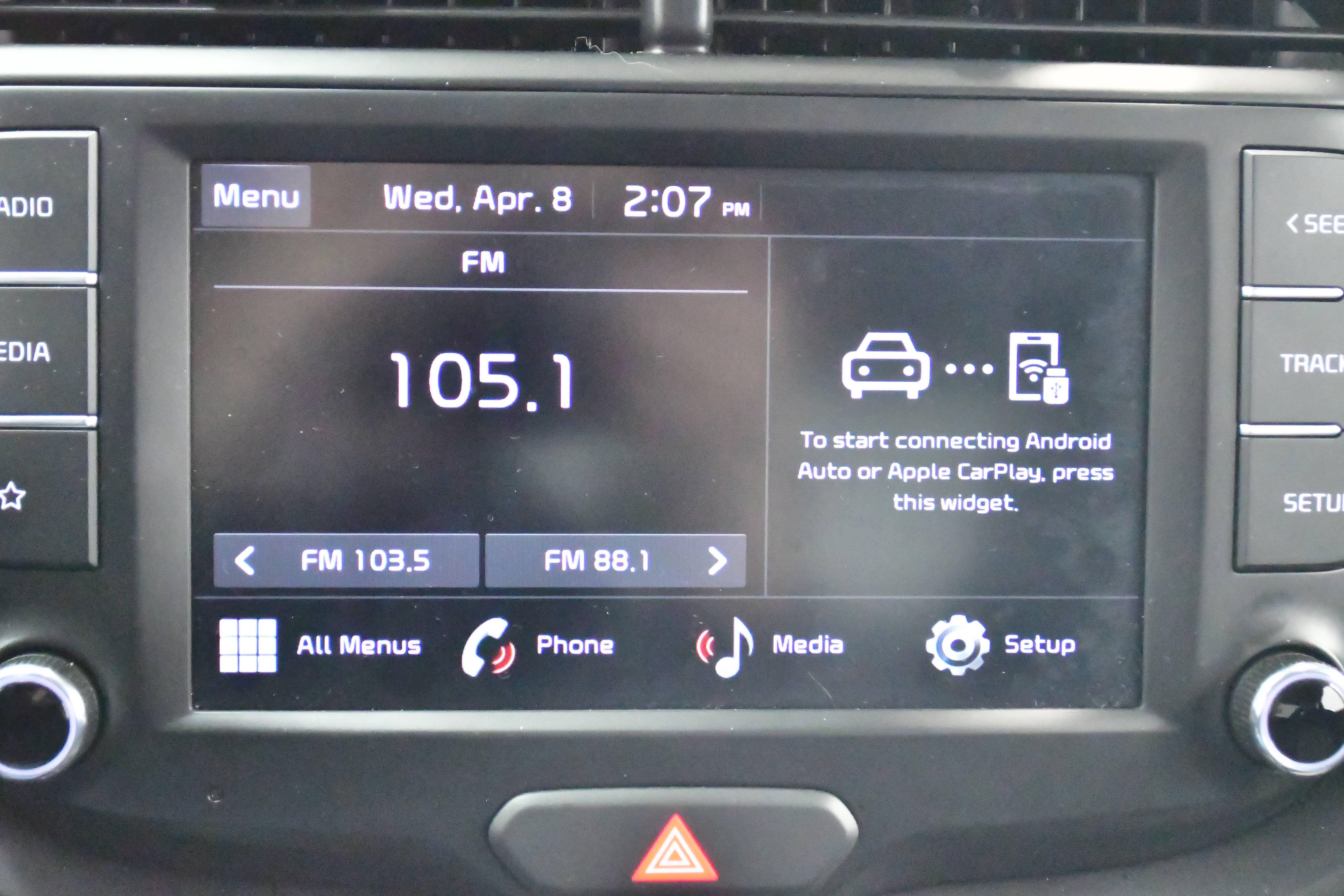Used 2025 Kia Soul LX w/ LX Technology Package FWD image 24