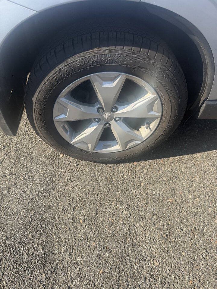 Used 2014 Subaru Forester 2.5i Limited AWD/4WD image 17