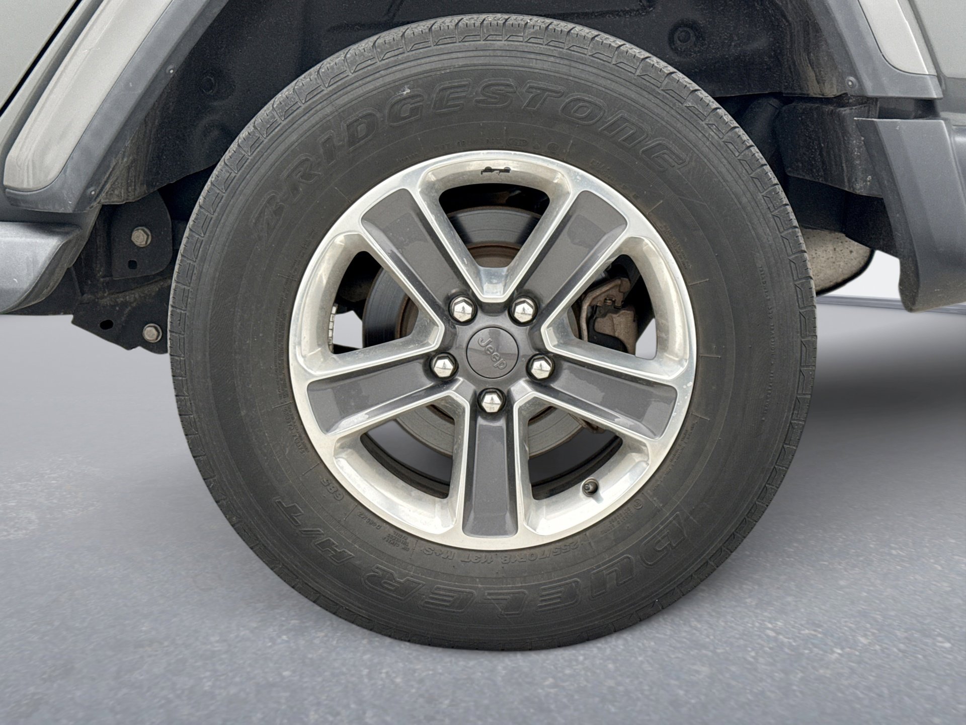 Used 2018 Jeep Wrangler Unlimited Sahara image 24