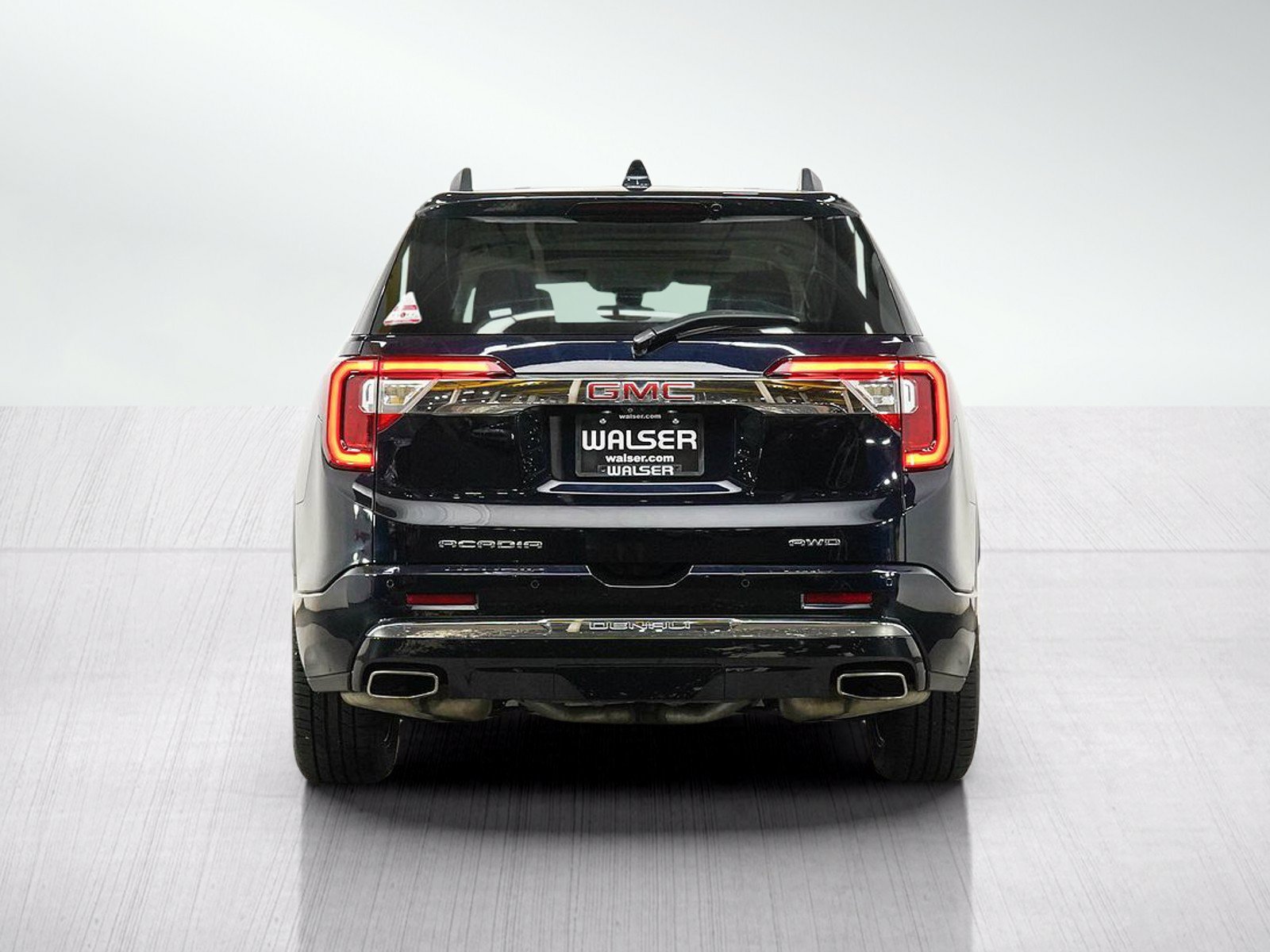 Used 2021 GMC Acadia Denali w/ Denali Ultimate Package AWD/4WD image 4