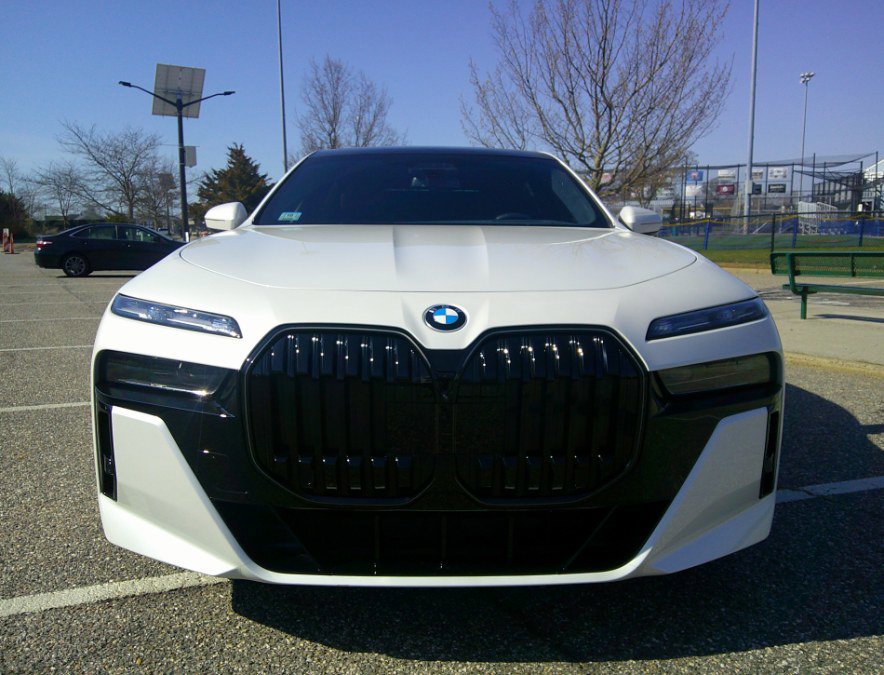 Used 2025 BMW 760i xDrive w/ Executive Package AWD/4WD image 53