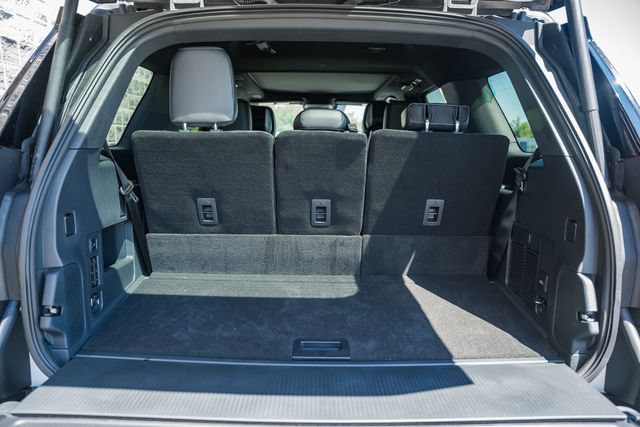 New 2026 Ford Expedition Platinum w/ Stealth Performance Package AWD/4WD image 12