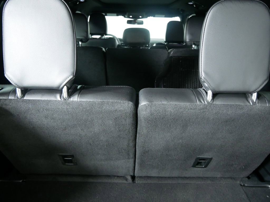 Used 2022 Ford Explorer ST w/ ST Street Pack image 17