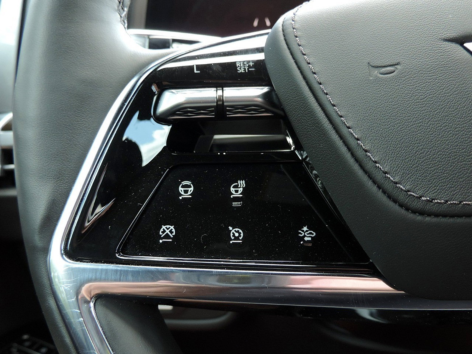 Certified 2026 Cadillac Escalade Platinum Sport image 30