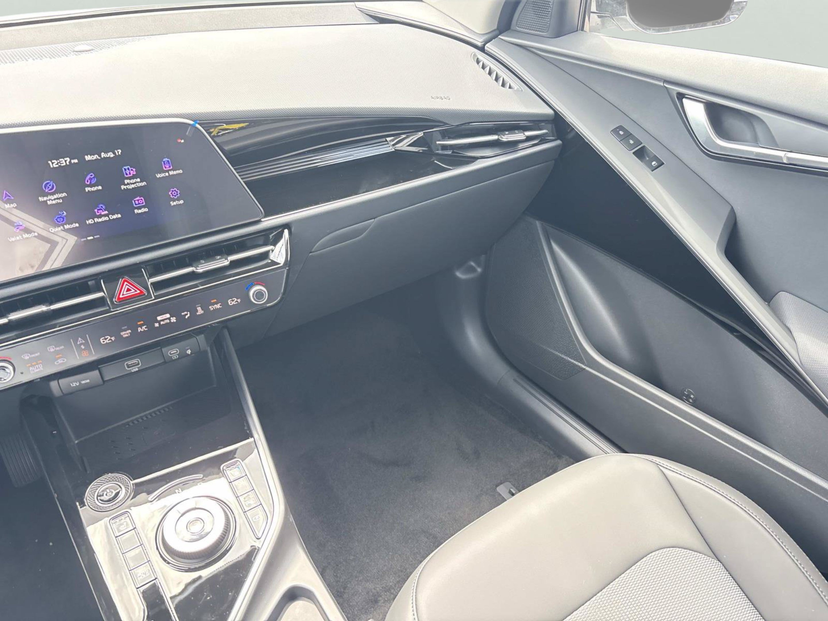 New 2026 Kia Niro Wind FWD image 15