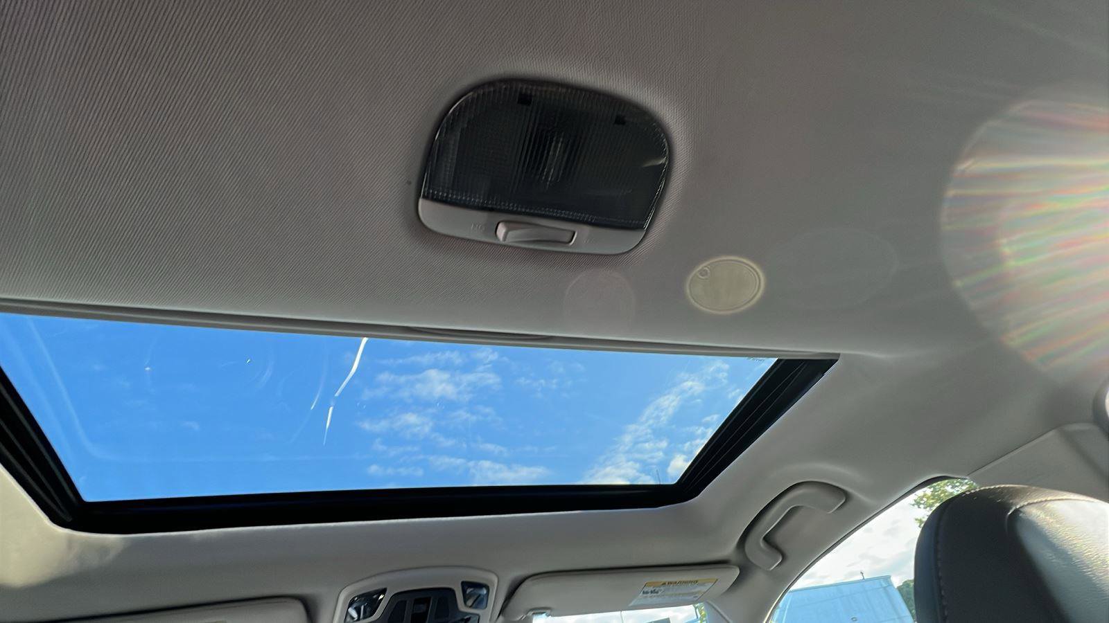 Used 2022 Subaru Outback Limited image 19