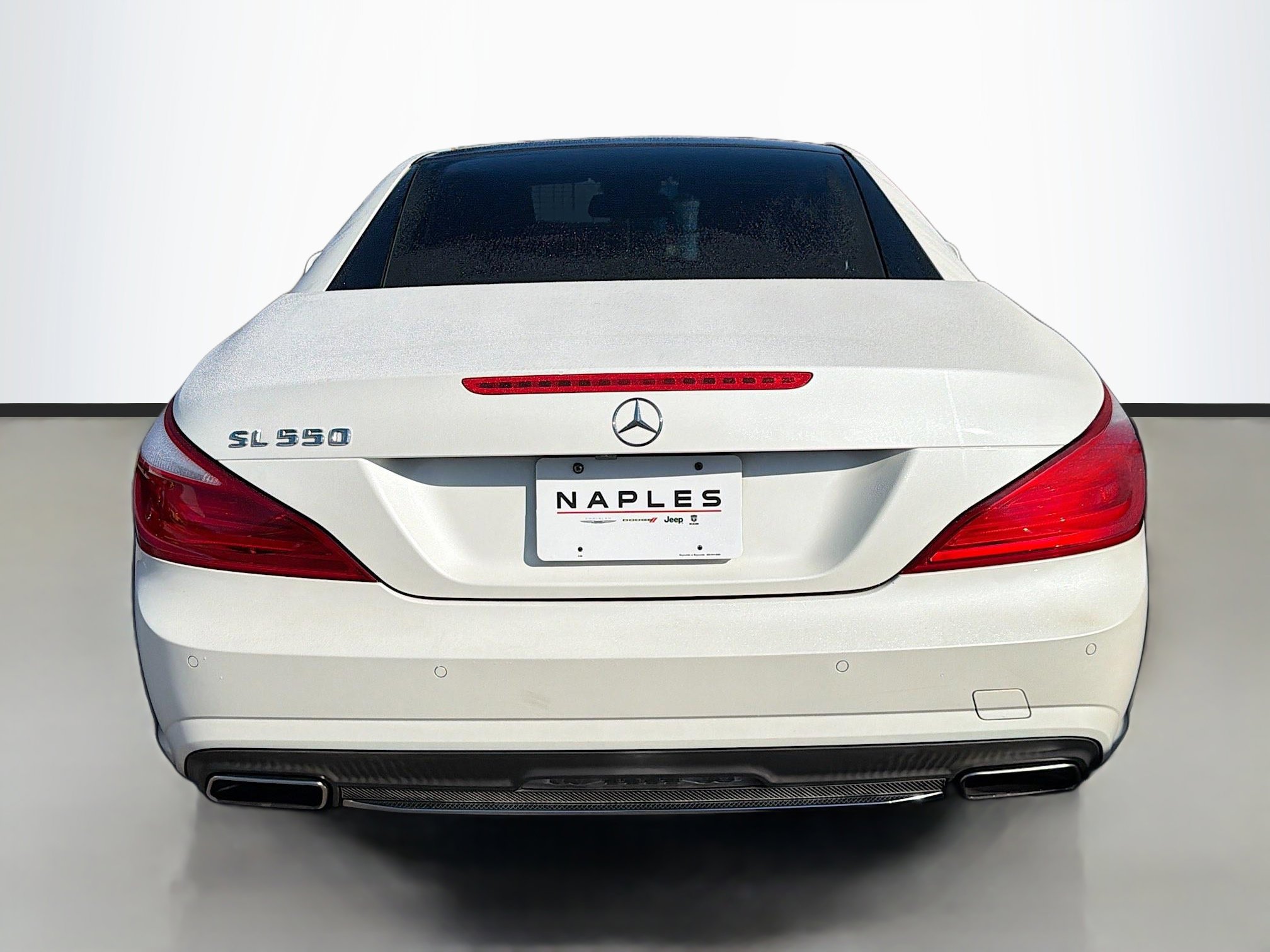 Used 2013 Mercedes-Benz SL 550 image 4