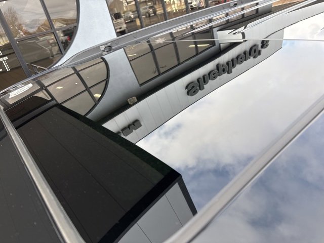 New 2025 Jeep Grand Cherokee Altitude image 4