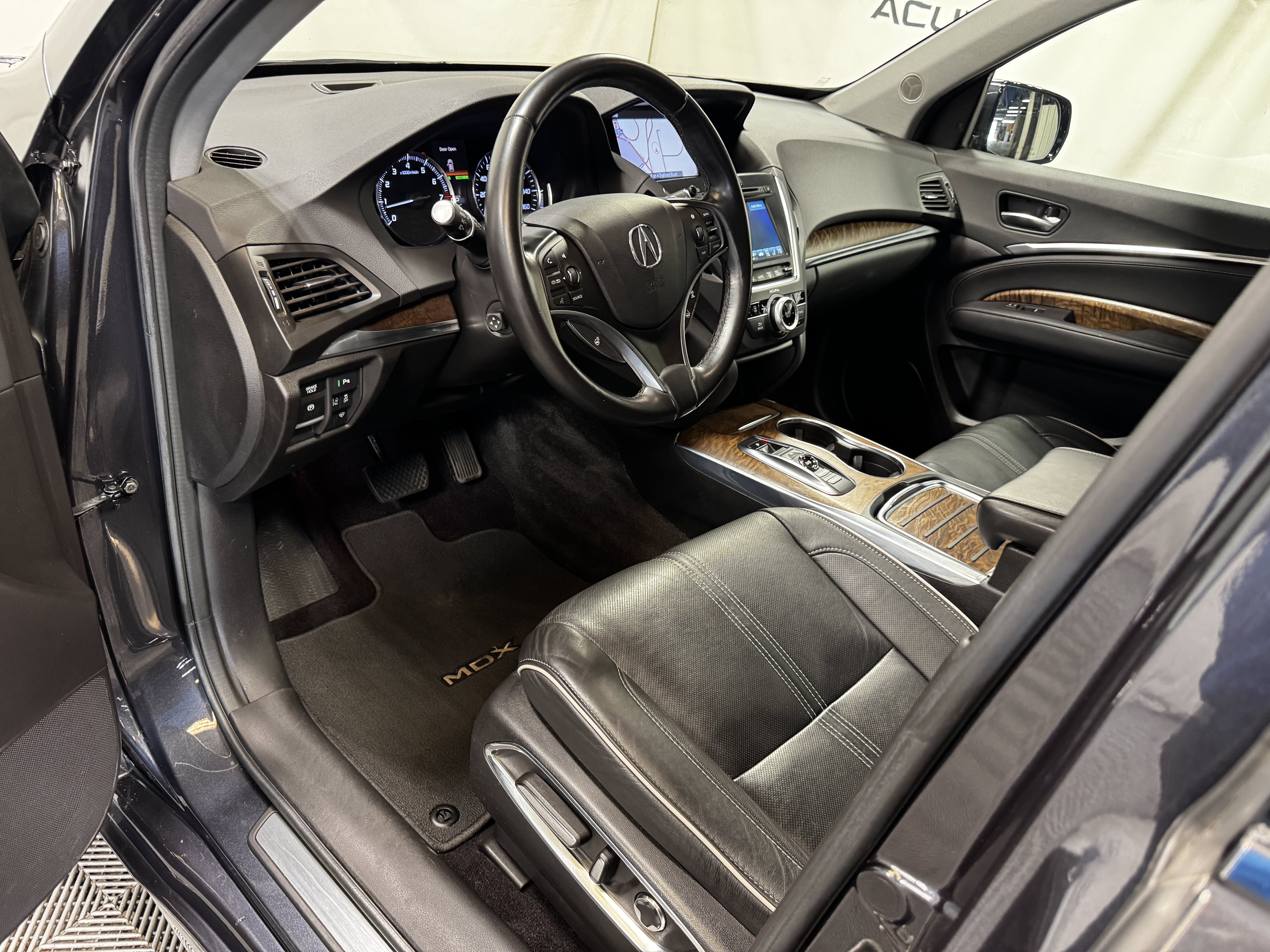 Used 2020 Acura MDX w/ Advance Package AWD/4WD image 10