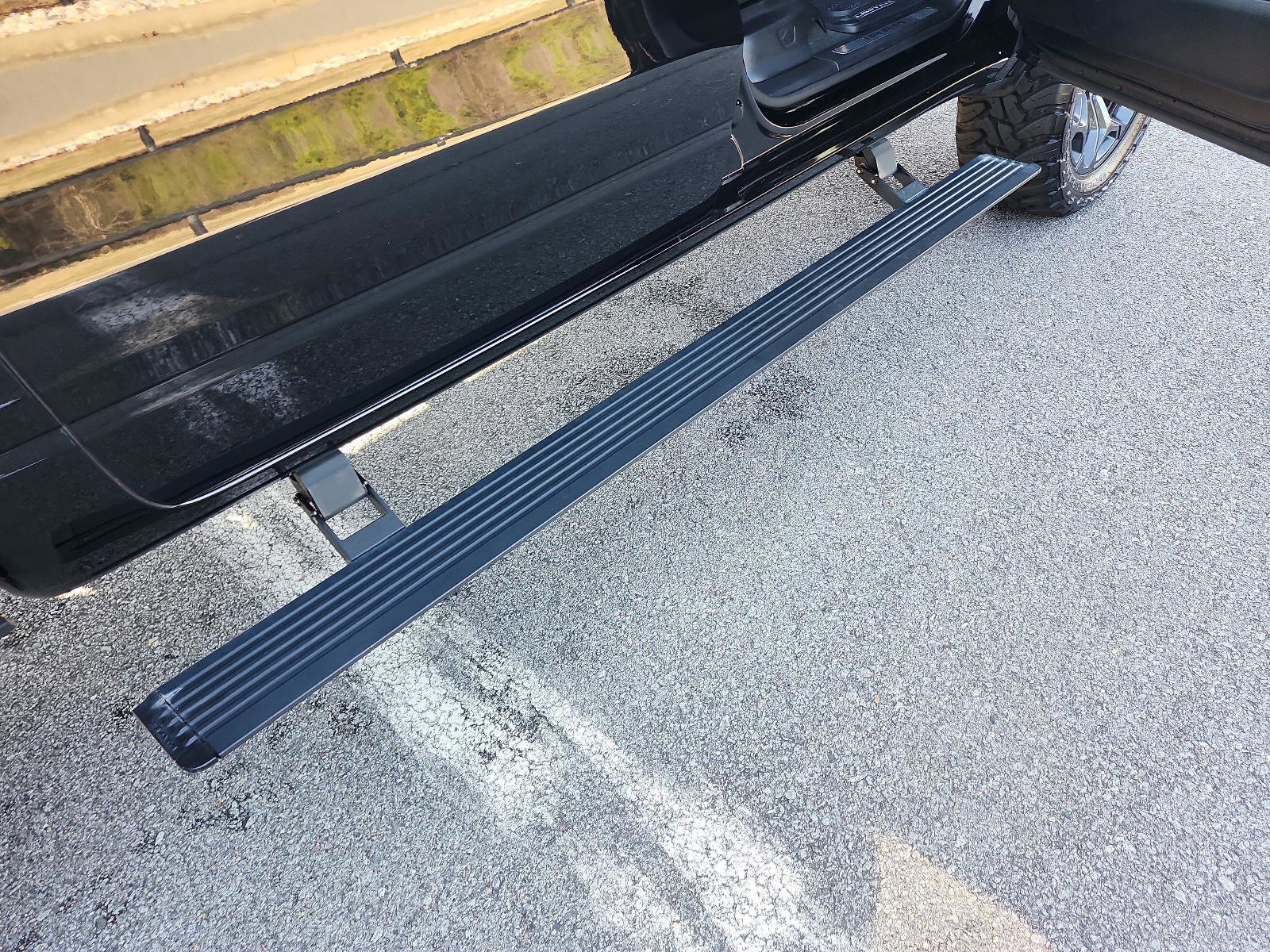 Used 2021 RAM 1500 Limited w/ Night Edition image 9