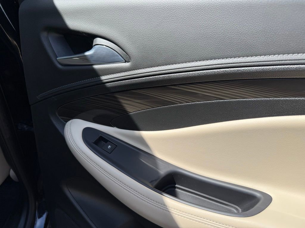 Used 2019 Buick Envision Premium image 40