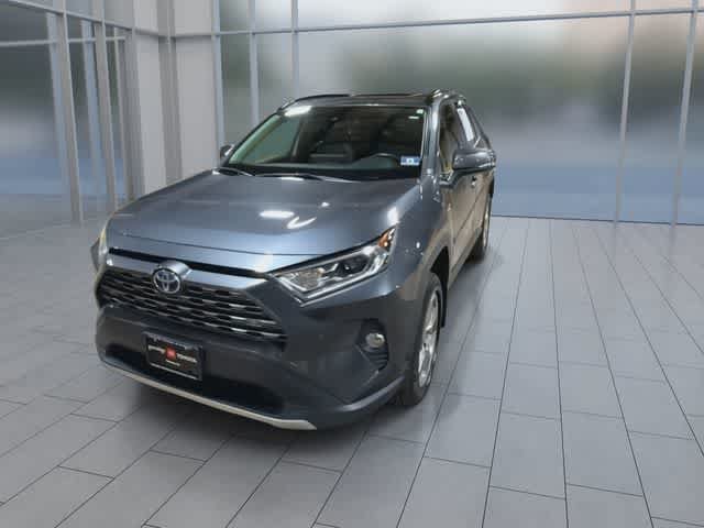 Used 2019 Toyota RAV4 Limited w/ Carpet Mat Package AWD/4WD image 2