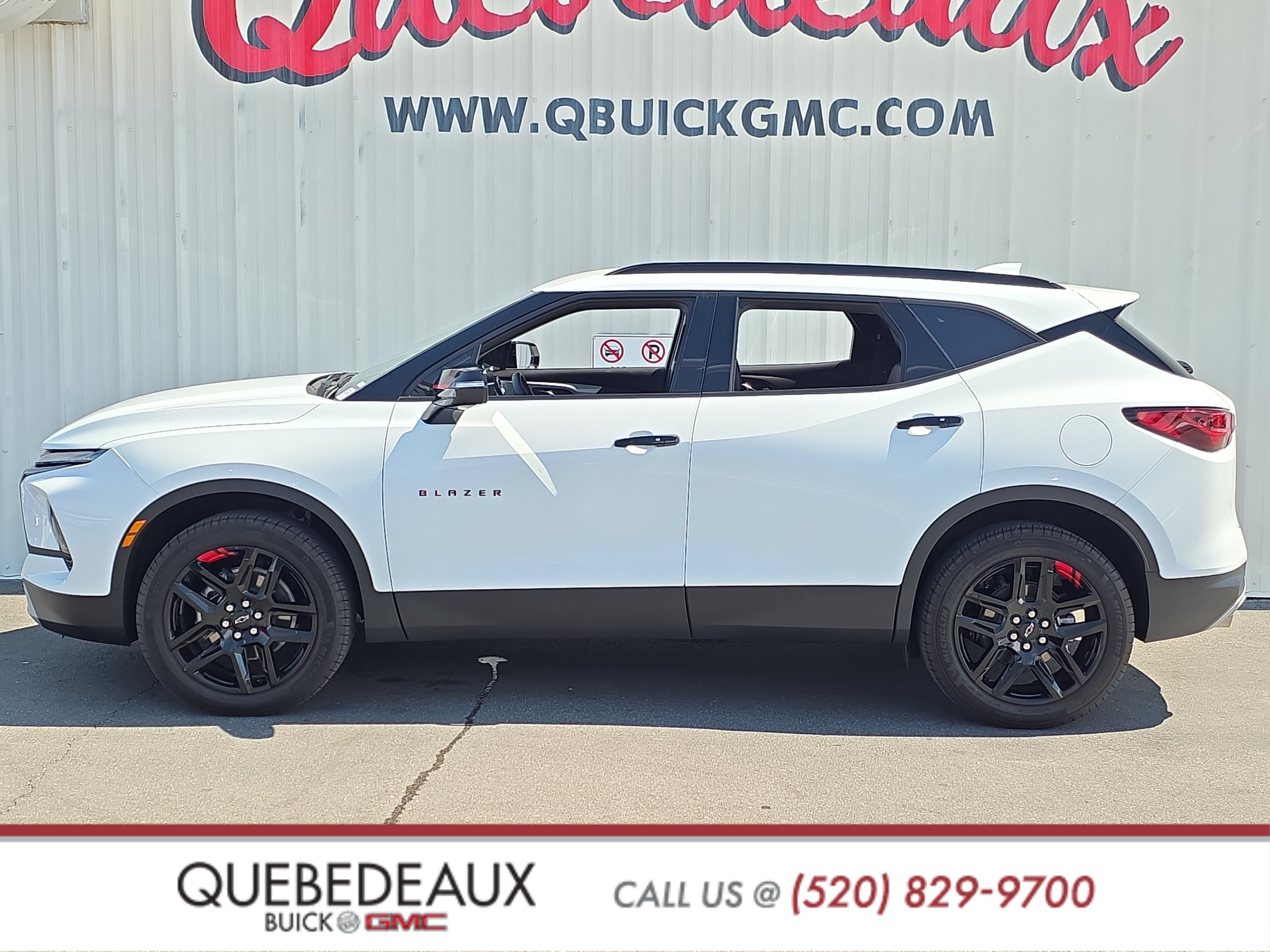 Used 2025 Chevrolet Blazer LT w/ Redline Edition FWD image 4