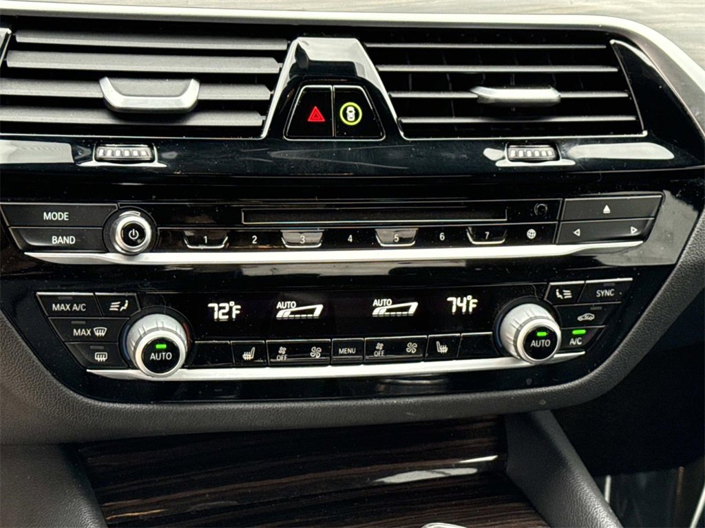 Used 2018 BMW 530i xDrive image 24