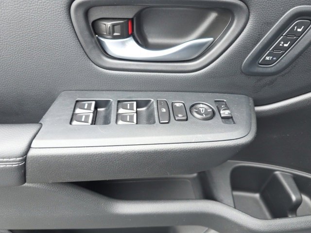 Used 2024 Honda Pilot EX-L image 12