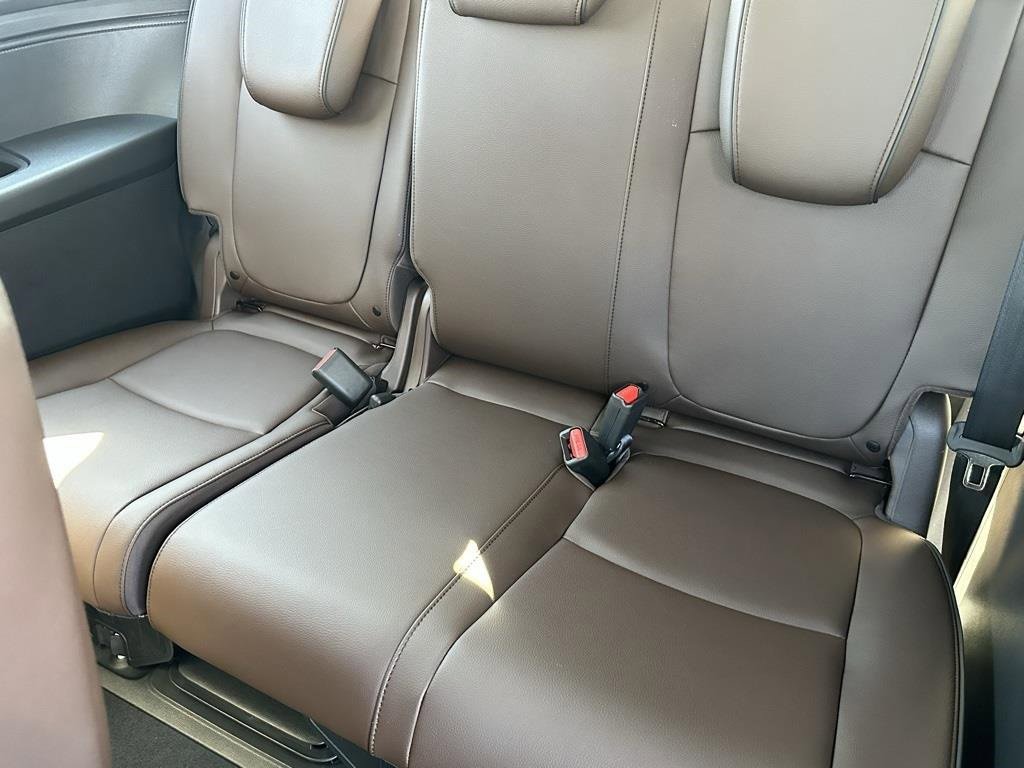 New 2026 Honda Odyssey Touring image 19