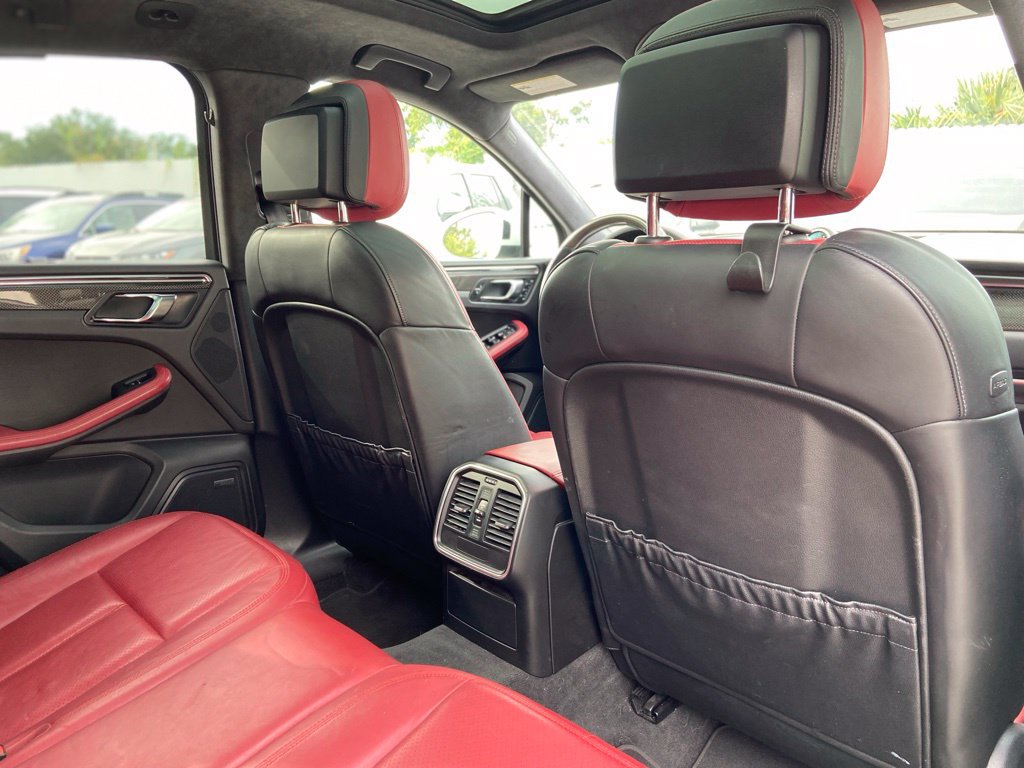 Used 2015 Porsche Macan Turbo AWD/4WD image 24