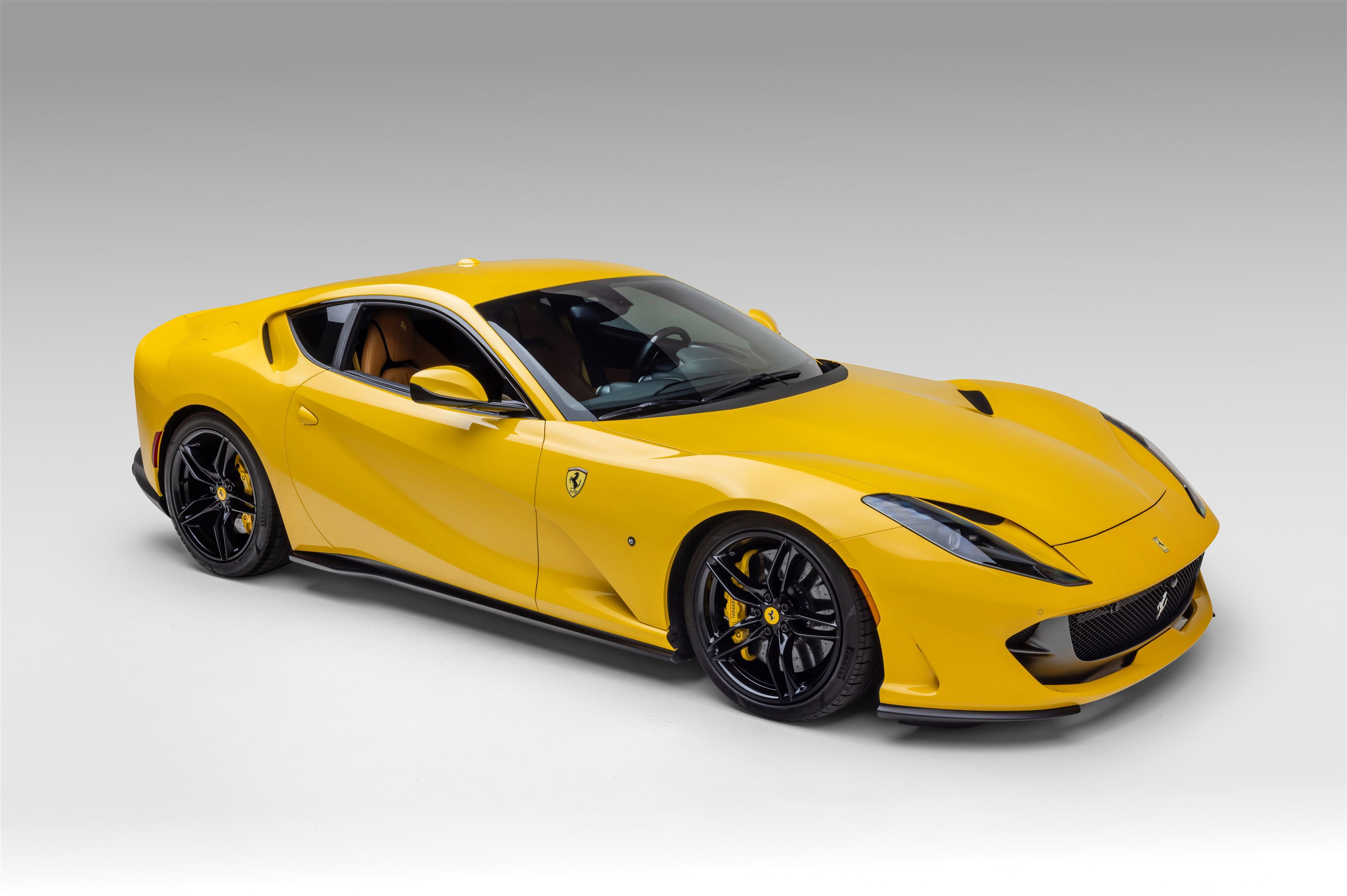 Used 2019 Ferrari 812 Superfast image 20