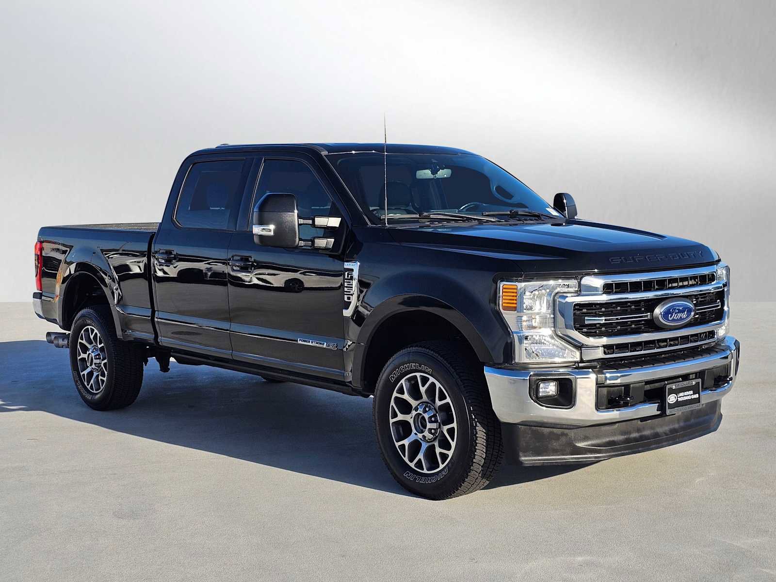 Used 2022 Ford F250 Lariat w/ FX4 Off-Road Package image 7