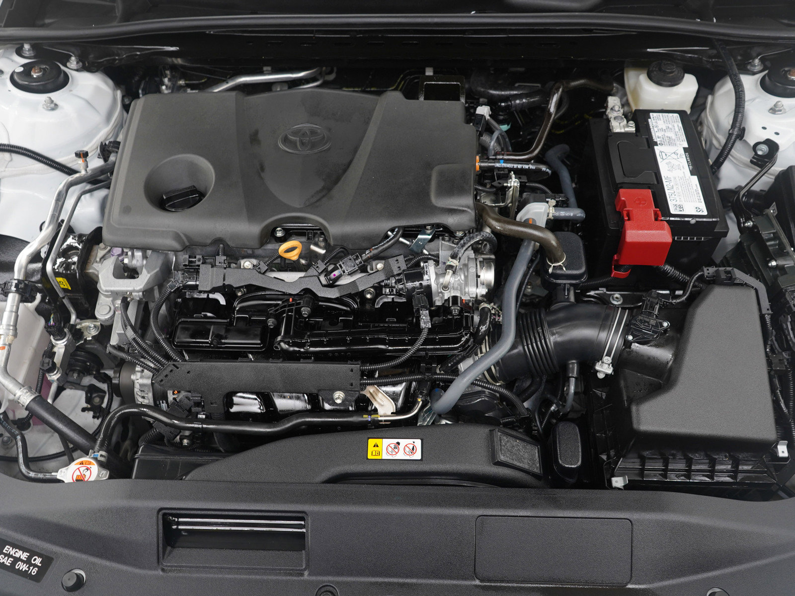 Used 2024 Toyota Camry XLE w/ Cold Weather Package image 32