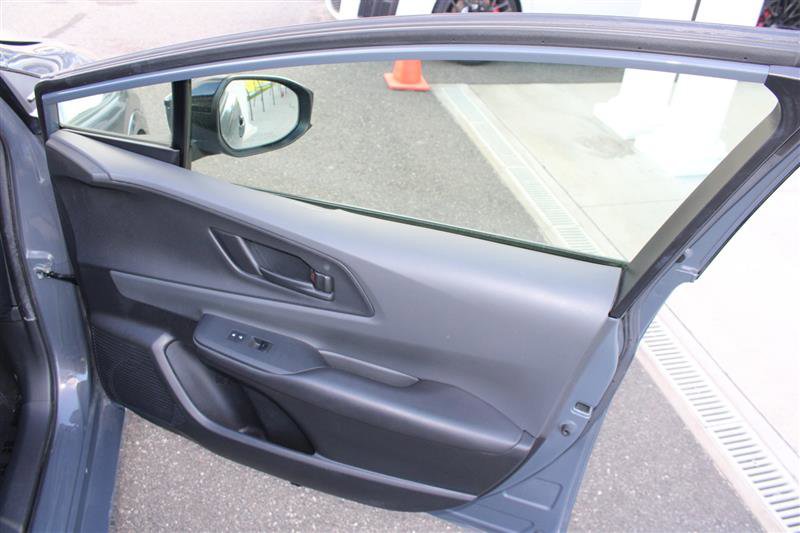 Used 2024 Toyota Prius LE image 12