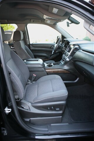 Used 2020 Chevrolet Suburban LS RWD image 19