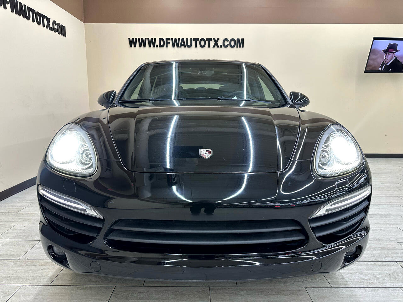 Used 2014 Porsche Cayenne S image 3