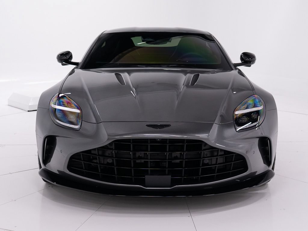 Used 2026 Aston Martin V8 Vantage Coupe RWD image 8