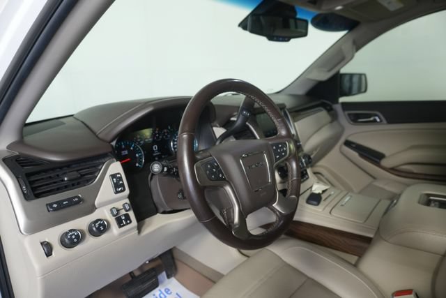 Used 2019 GMC Yukon XL Denali w/ Open Road Package AWD/4WD image 21