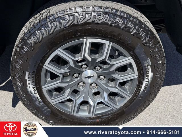 Used 2024 Chevrolet Colorado Z71 w/ Z71 Convenience Package 2 image 10