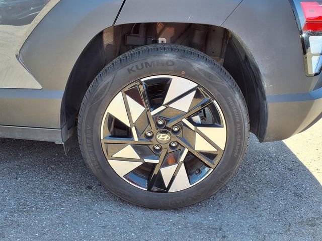 Certified 2025 Hyundai Kona SEL FWD image 7