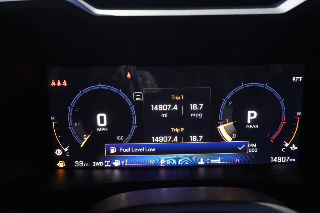 Used 2025 Chevrolet Colorado Trail Boss AWD/4WD image 21