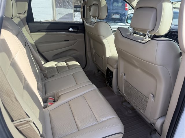 Used 2020 Jeep Grand Cherokee Overland image 48